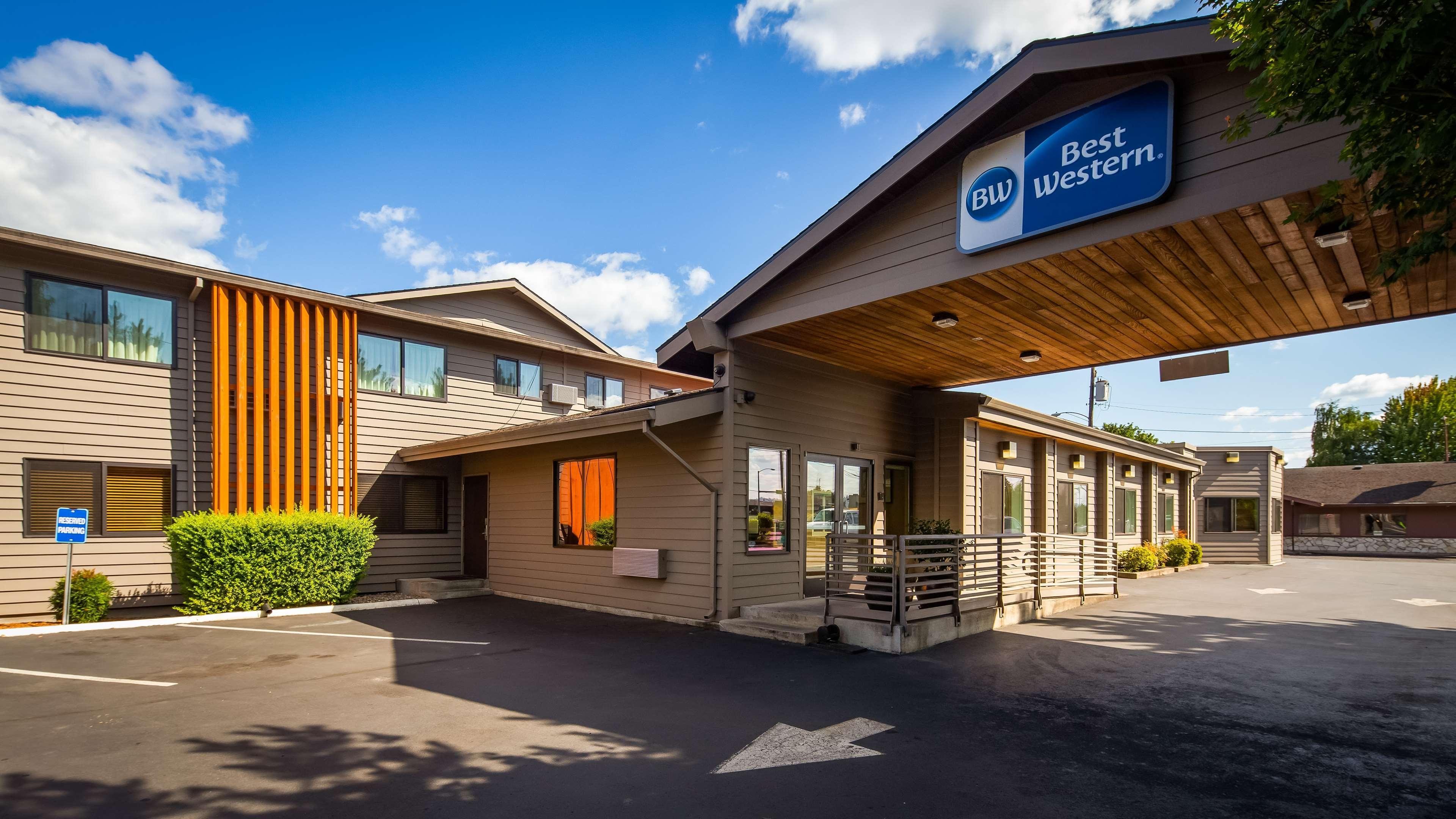 Best Western Aladdin Inn Kelso Exterior photo
