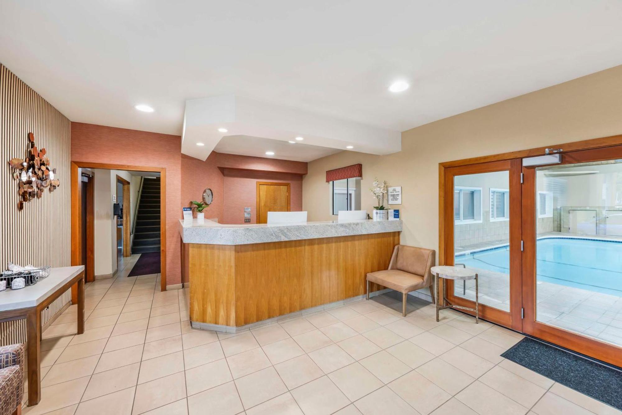 Best Western Aladdin Inn Kelso Exterior photo